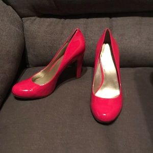 Jessica Simpson heels